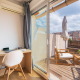 Salon lumineux avec terrasse en T2 à Marseille