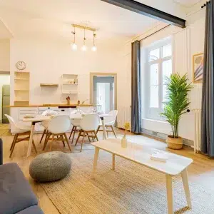 Salon aménagé en coliving à Montpellier