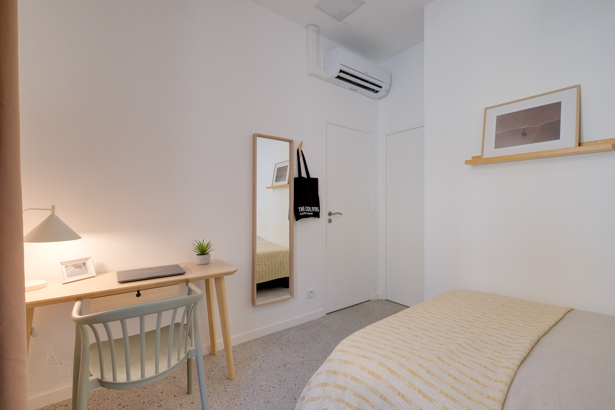 Colocation-2-euromed-coliving-julien-jules-vue-chambre-1