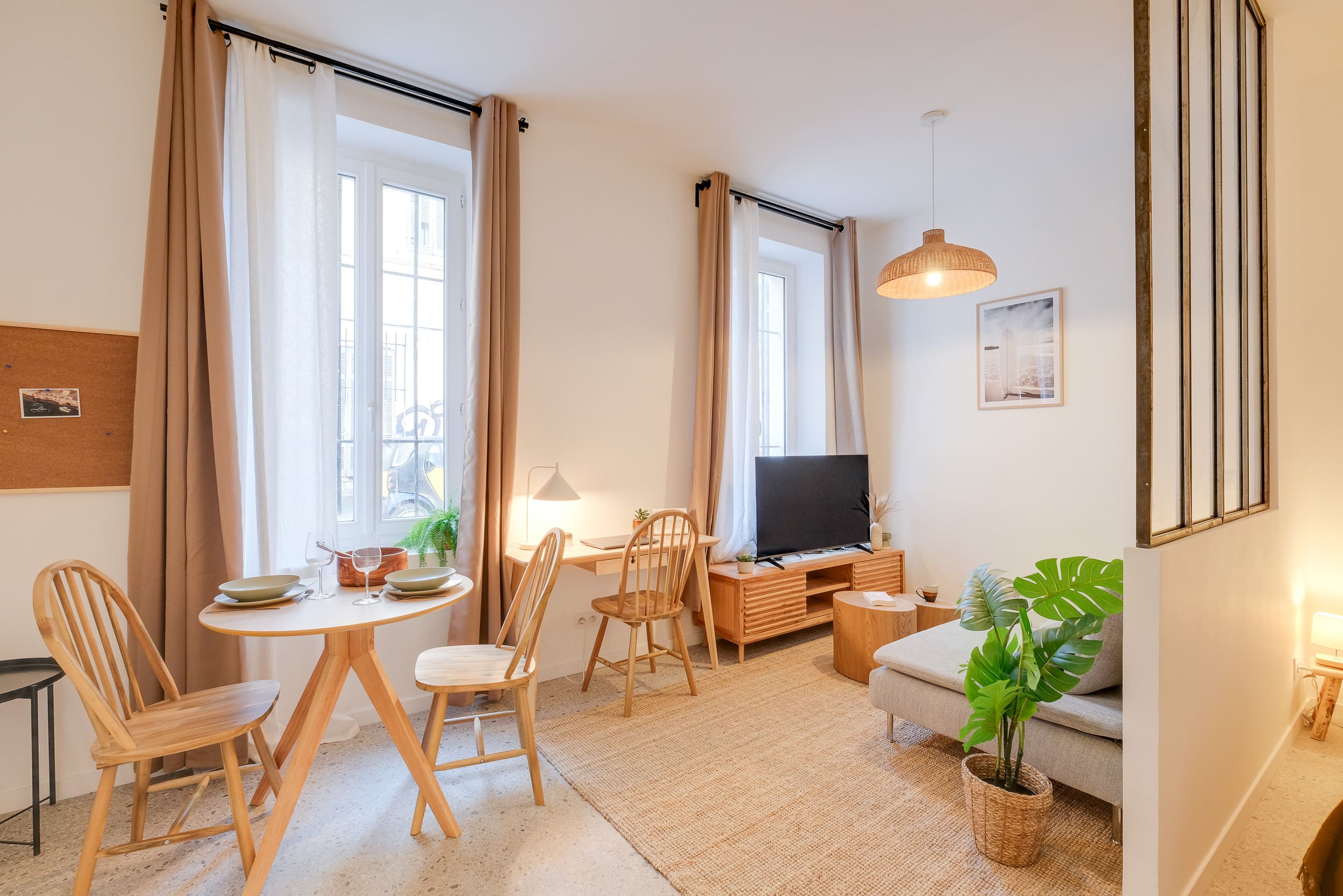 T1-euromed-coliving-julien-jules-entree